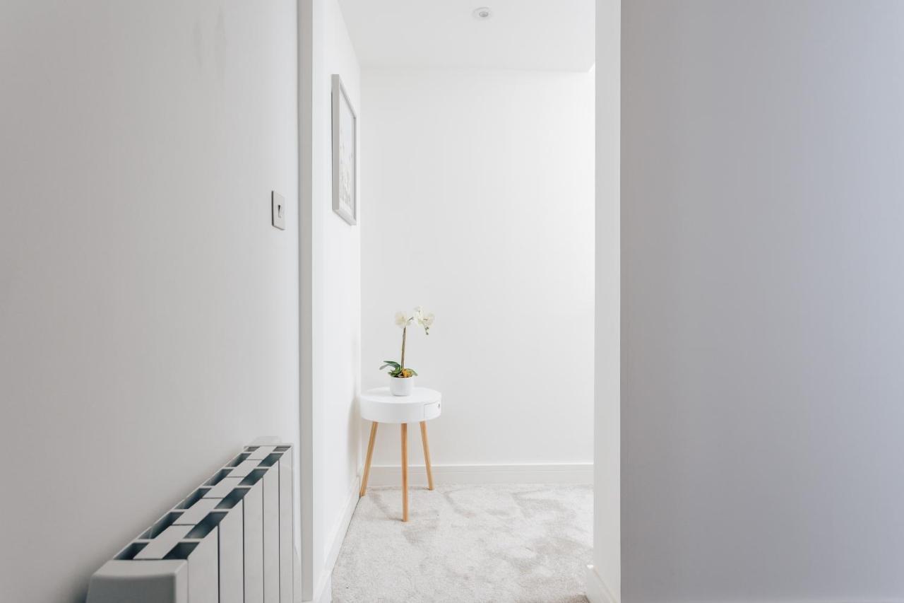 Contemporary Two Bedroom Duplex - Secluded Residence With Parking In A Prime Central Location Bournemouth Buitenkant foto
